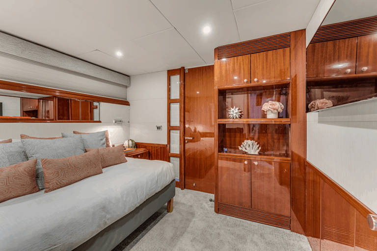 VIP Cabin
